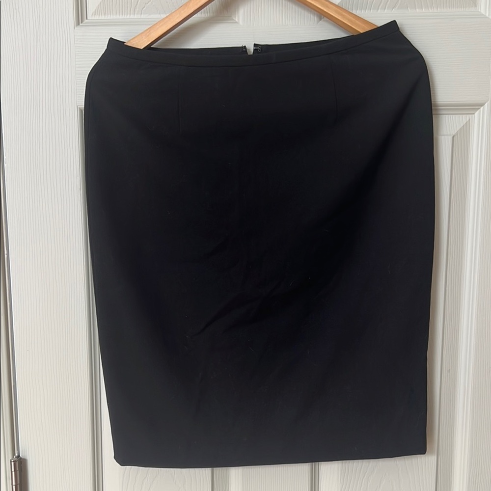33-Elegant Black Pencil Skirt